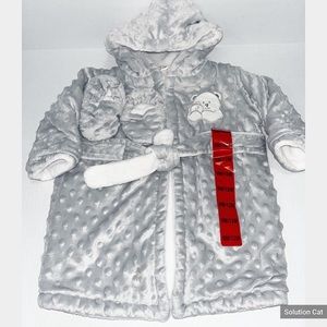 New Blanket and Beyond Boys Bathrobe & Slippers Set Gray 9M/12 M